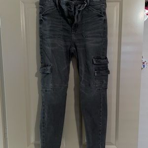 American Eagle Grey Jeans with Pockets